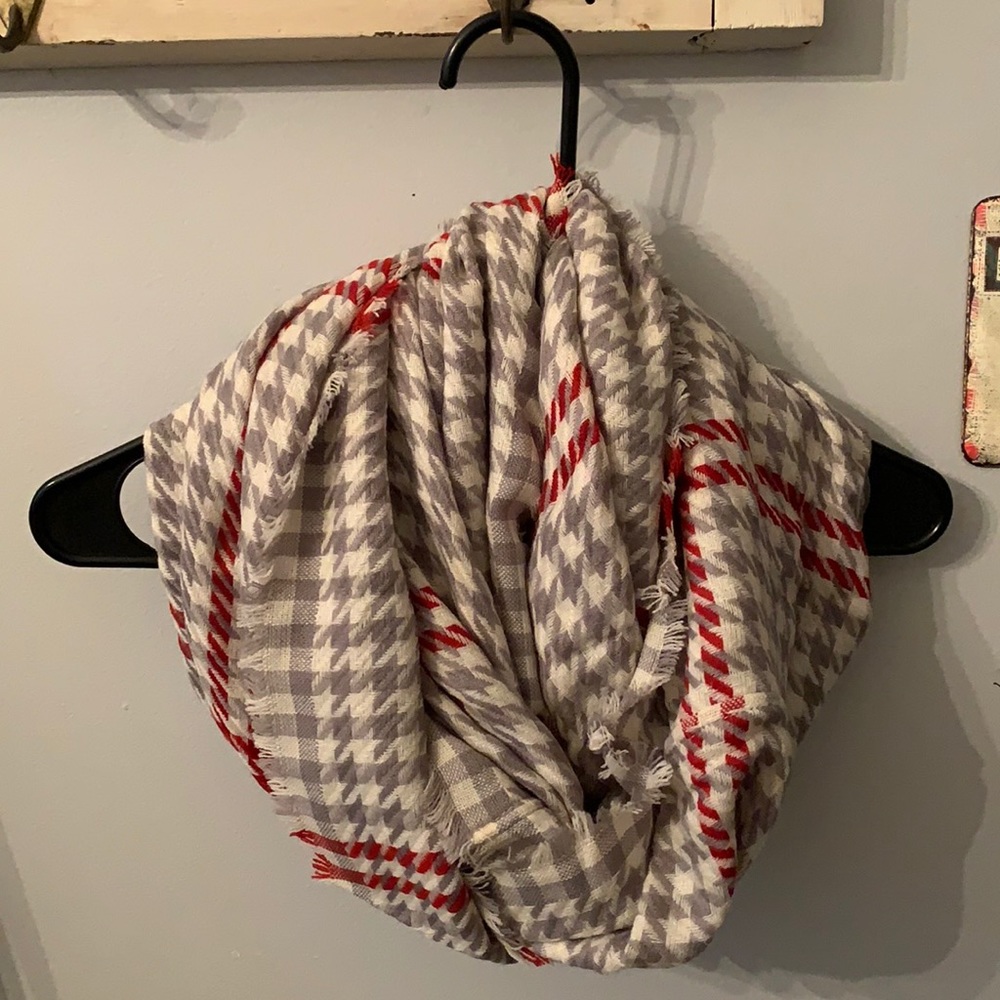 Look Infinity Scarf